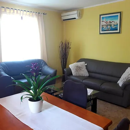 With A Swimming Pool Zbandaj, - 14154 * Porec