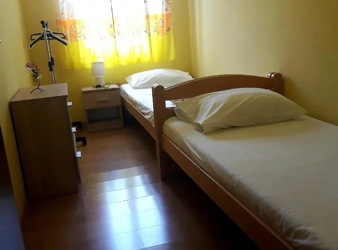 With A Swimming Pool Zbandaj, - 14154 Appartamento