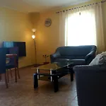 דירה With A Swimming Pool Zbandaj, - 14154 פורץ